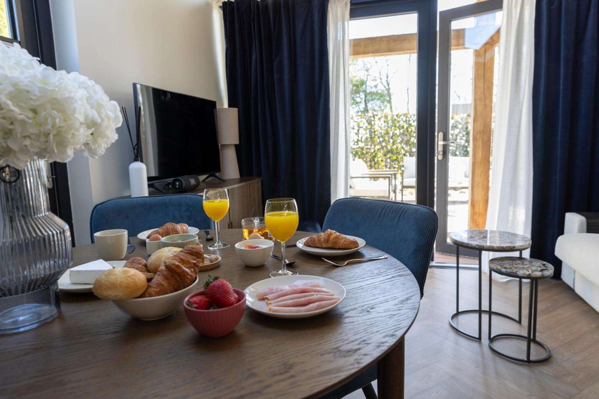 Casa vacanze Tiny Wellness House In With A Private Sauna, Hottub, Garden, Airco, Free Wifi, Boutique Design And A Luxury Wellness Experience Heinkenszand